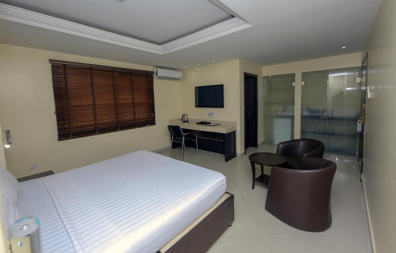 Ksf Place Alaka Lagos Ngoại thất bức ảnh