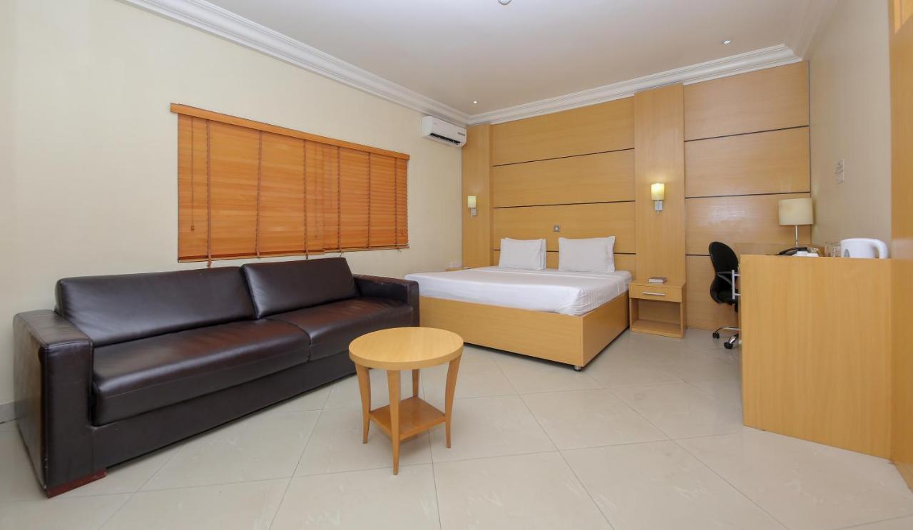 Ksf Place Alaka Lagos Ngoại thất bức ảnh