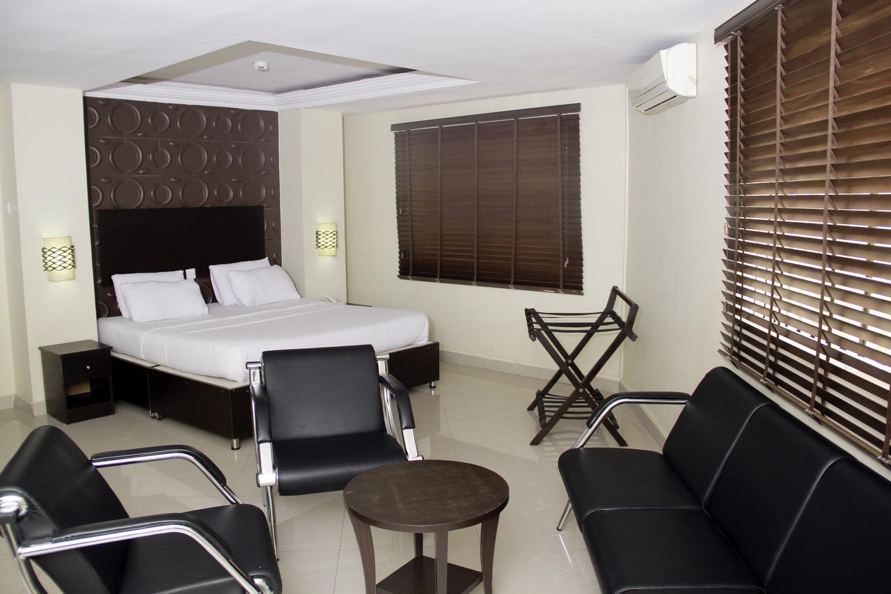 Ksf Place Alaka Lagos Ngoại thất bức ảnh