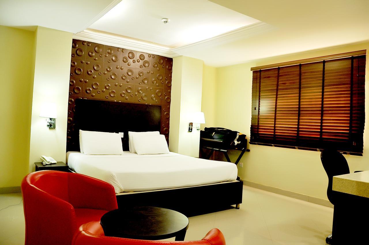 Ksf Place Alaka Lagos Ngoại thất bức ảnh